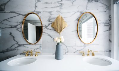 white ceramic sink