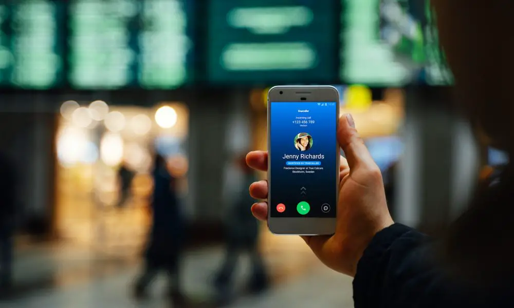 Does TextNow Show Your Name?